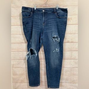 Maurices mid-rise distressed skinny jeans